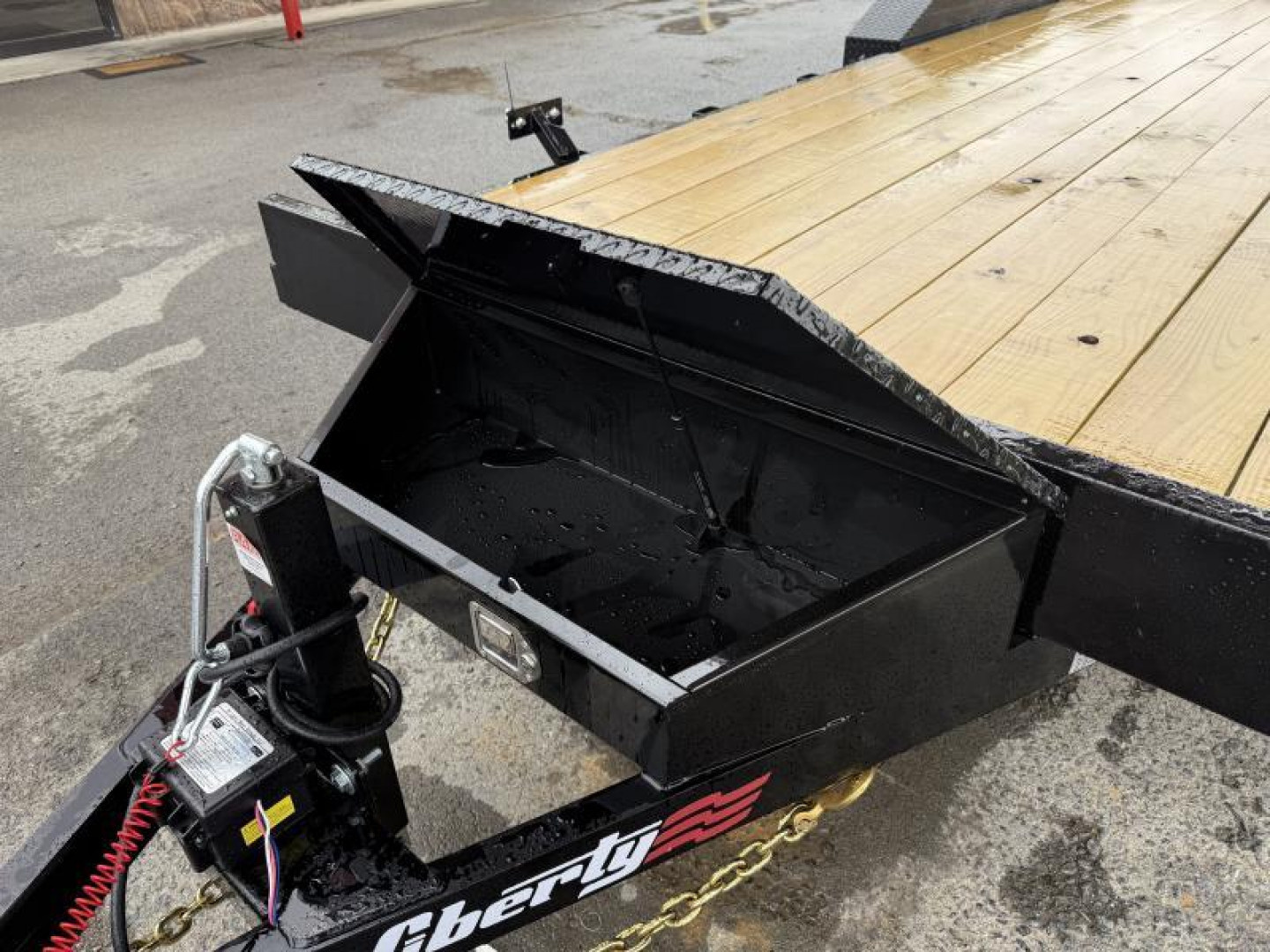 New 2026 Liberty Lc Car Hauler 18’ SLIDE OUT RAMPS TOOL BOX
