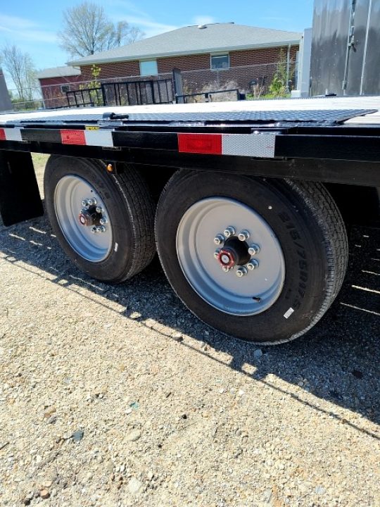 New 2023 H&H Trailers H10224PTHD-B-176 Deckover Trailer Hydraulic tiltbed