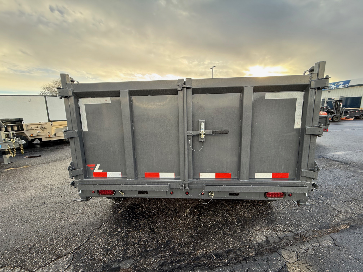 New 2026 Lamar Trailers 83X16 21K Dump Trailer