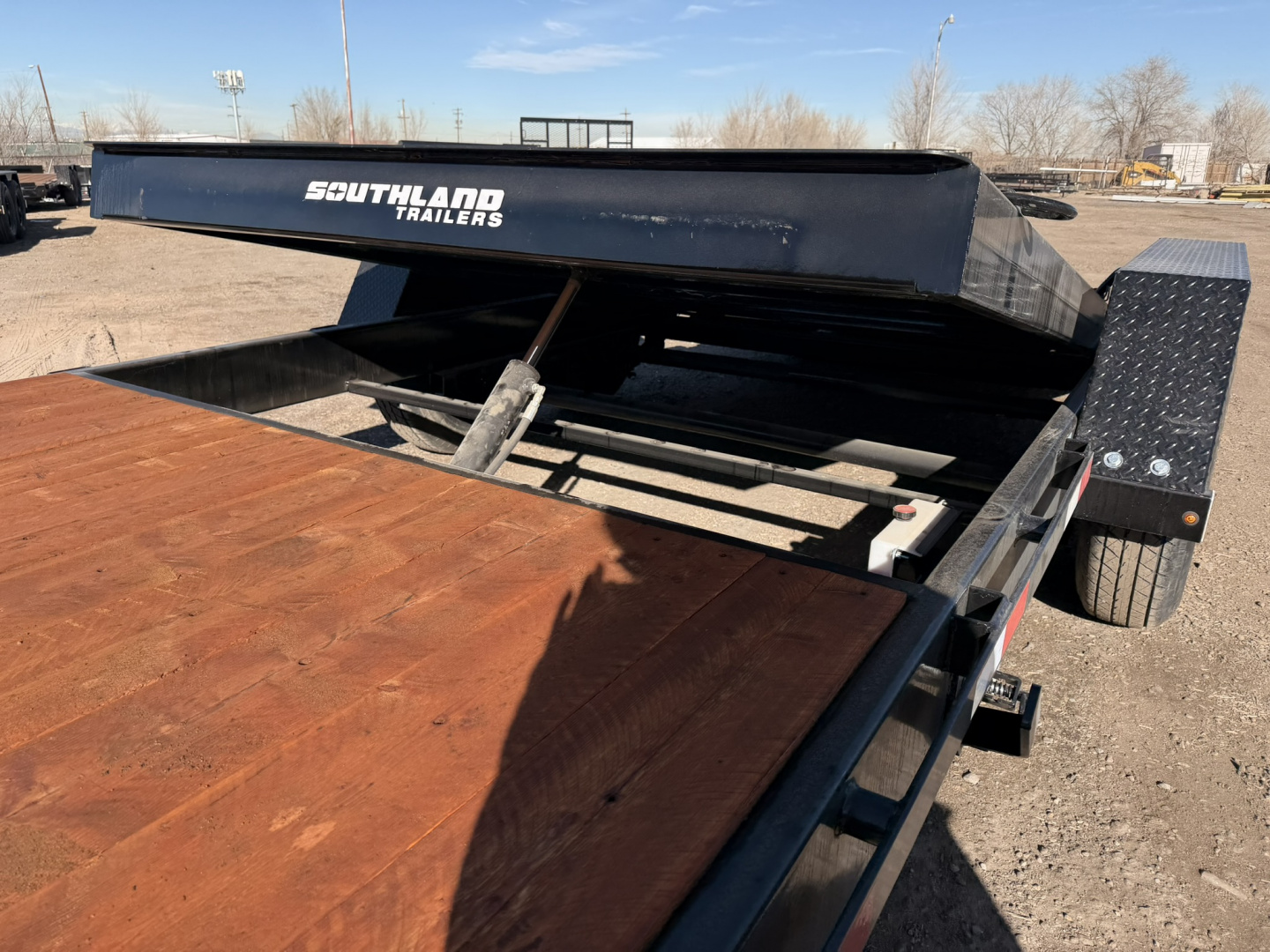New 2026 Southland Trailers 7-HD22 Tilt Deck Equipment hauler 16K GVWR