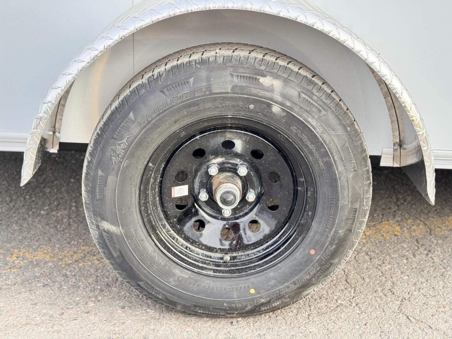 New 2026 Royal 6-12-1.5V Enclosed 3K GVWR