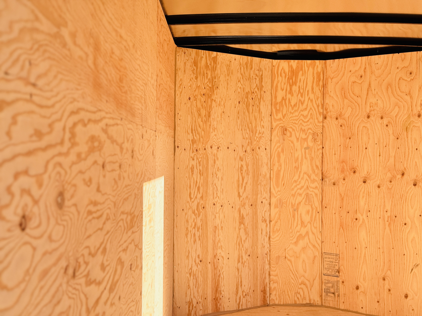 New 2026 Royal 6-12-1.5V Enclosed 3K GVWR