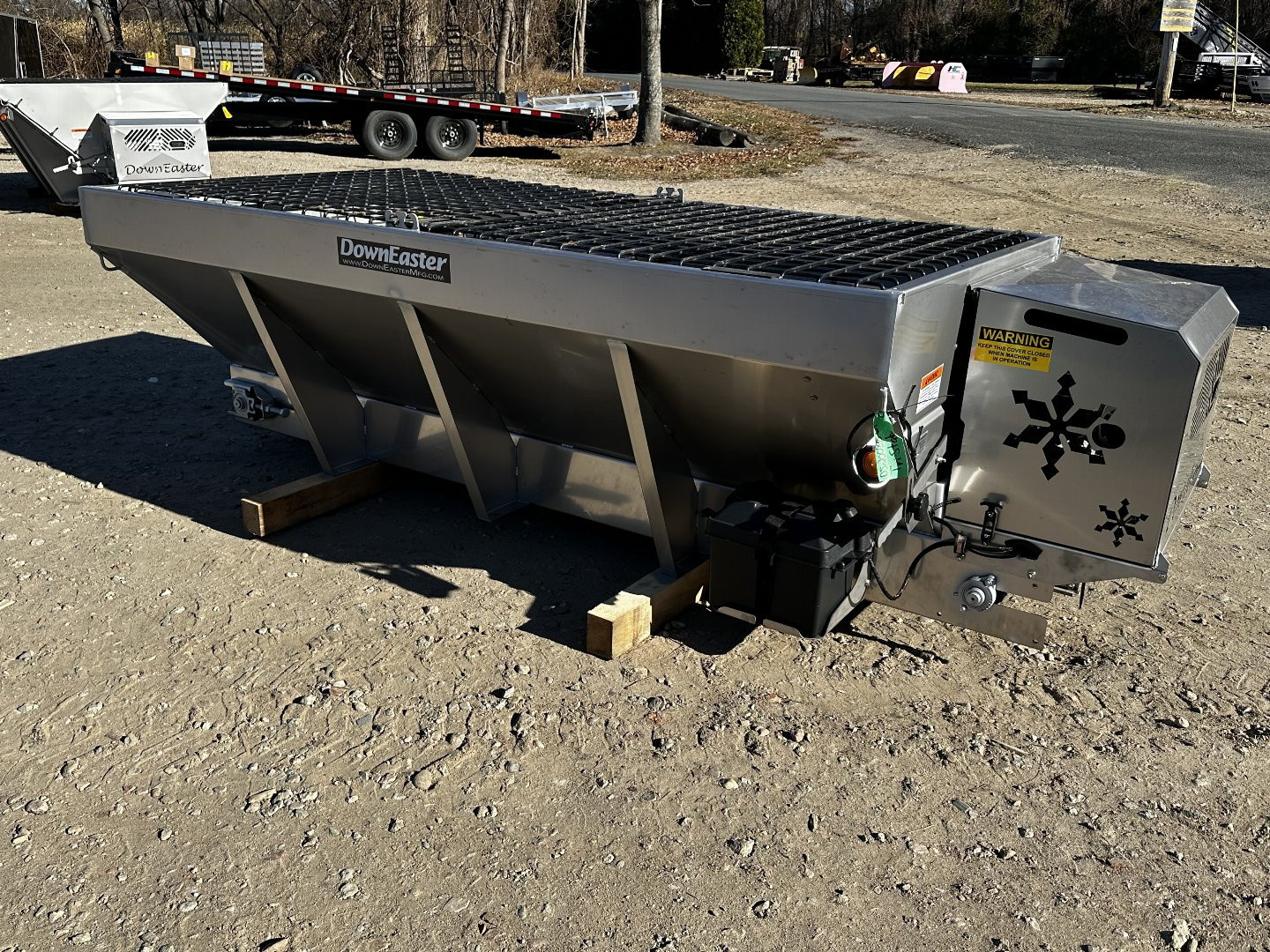 New 2026 DownEaster 8' 2yrd Briggs Salt Spreader