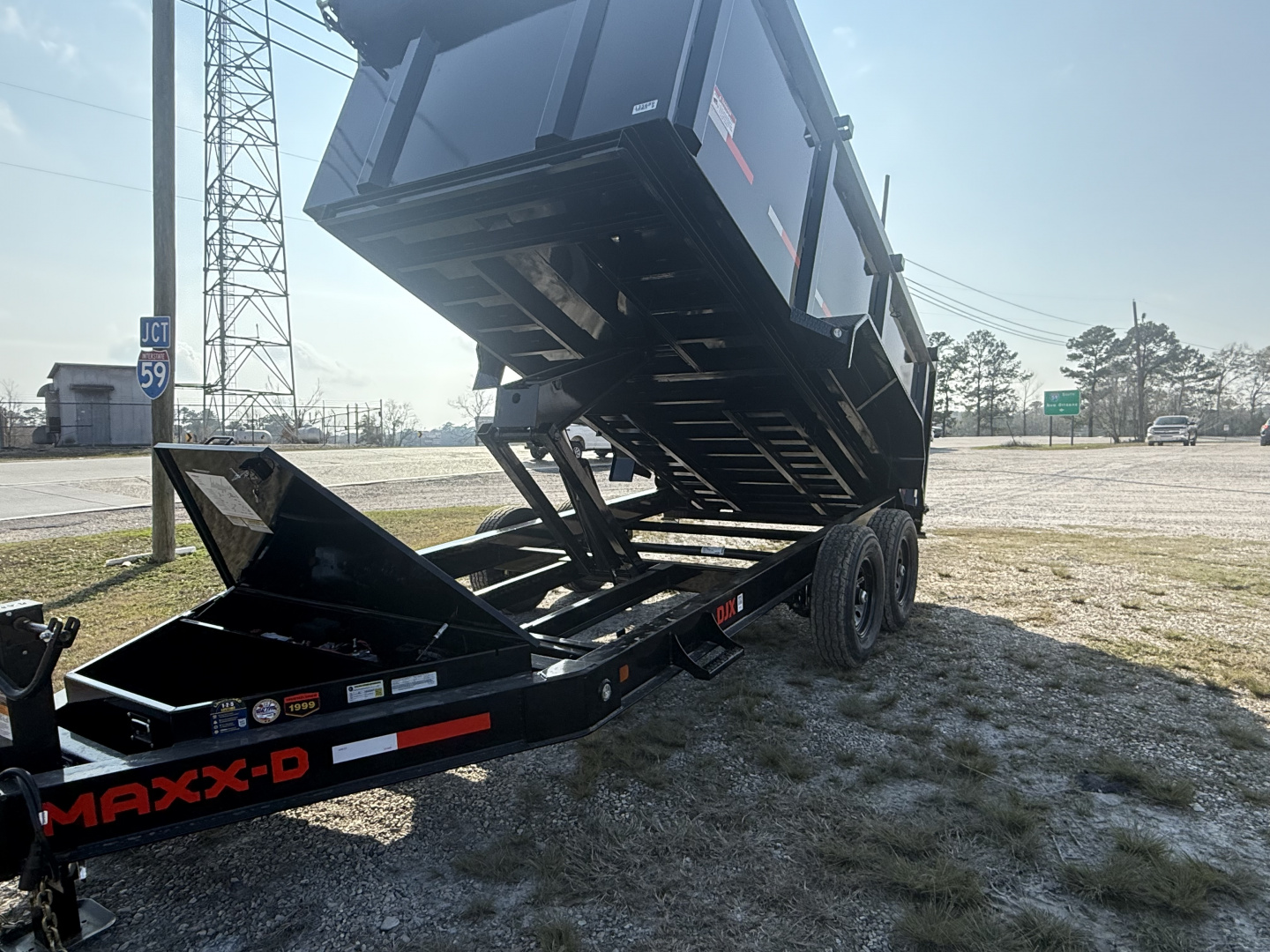 New 2026 MAXX-D DJX8314 Dump Trailer