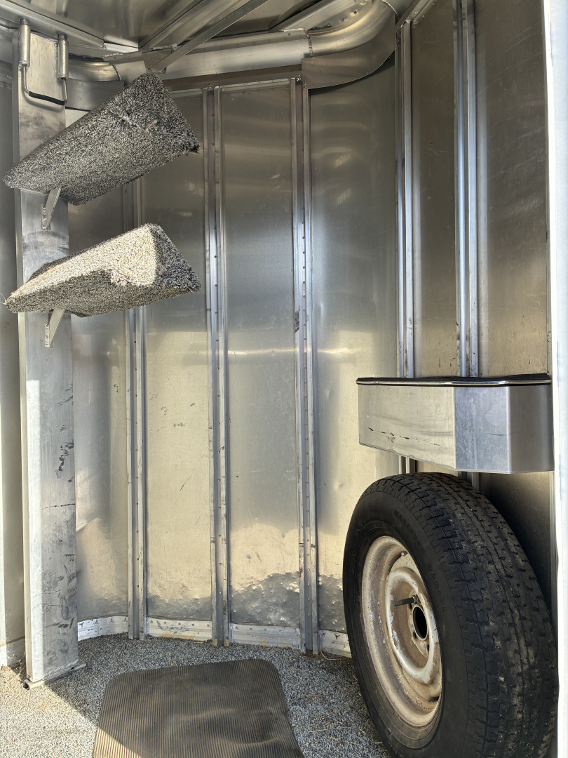 Used 1996 Featherlite 2 Horse Bumper Pull Horse Trailer