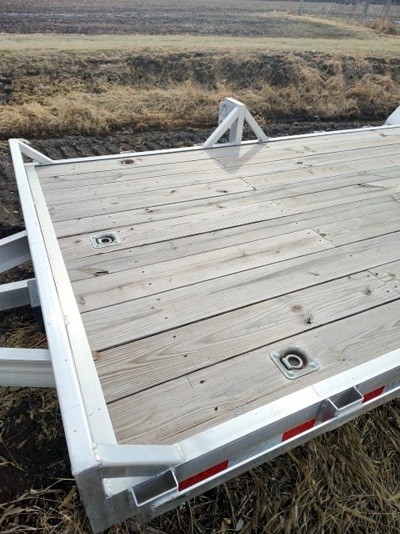 New 2024 Quality Steel and Aluminum 8324ALEH10K Car Hauler Aluminum