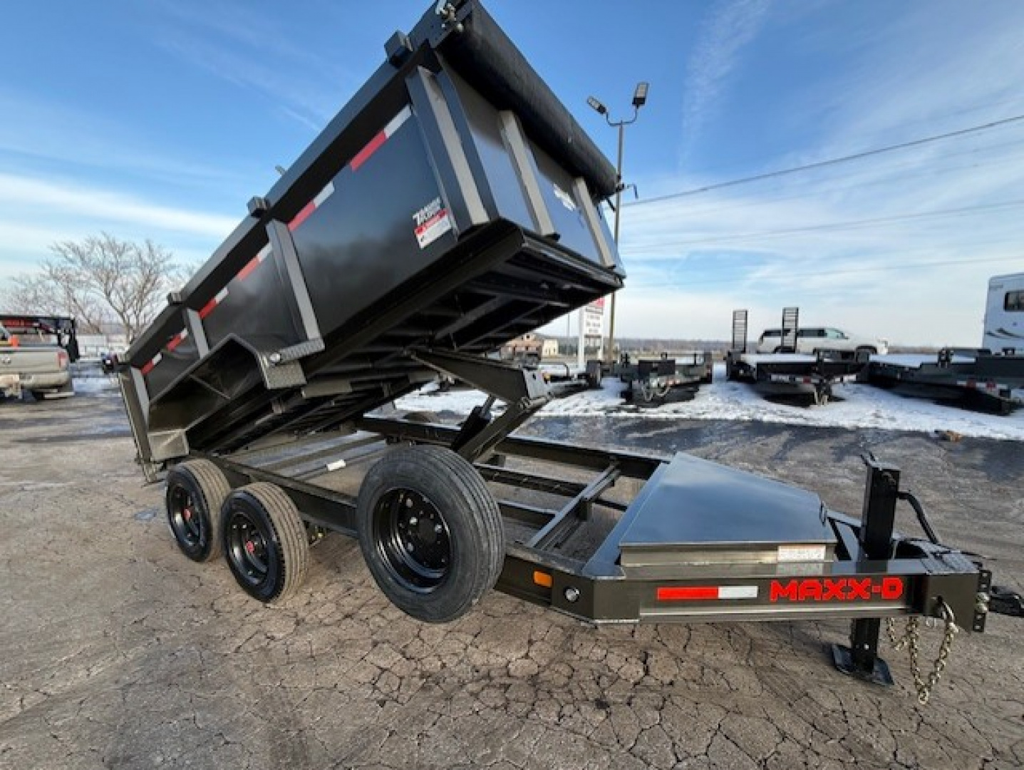 New 2026 MAXX-D DJB8314H Dump Trailer