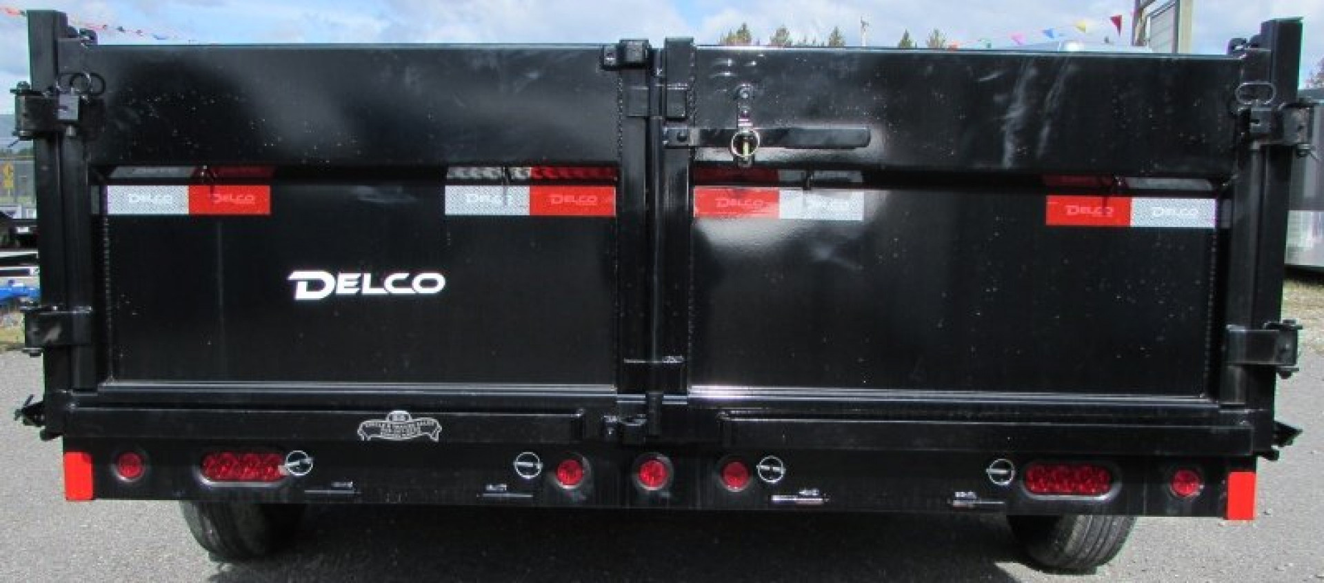 New 2025 Delco Trailers D8314A72 Dump Trailer