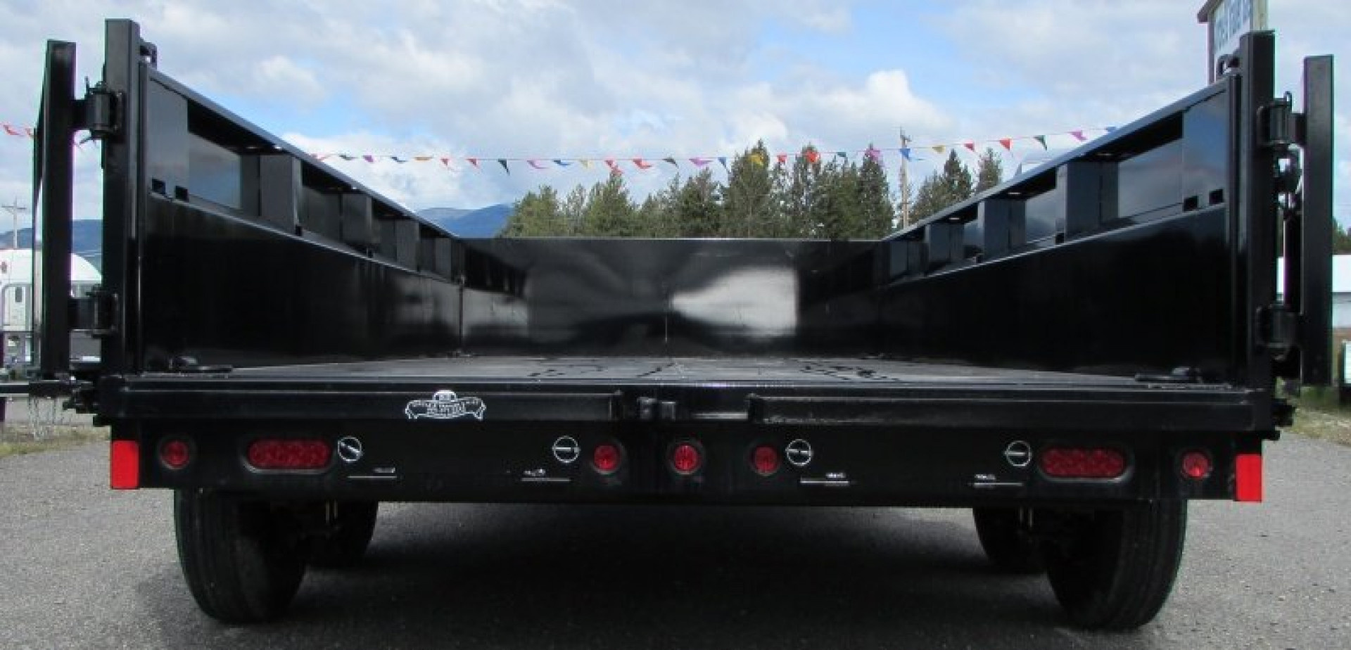 New 2025 Delco Trailers D8314A72 Dump Trailer