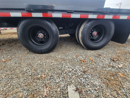 New 2026 Sure-Trac 8.5x25 (20+5) HD Low Profile Deckover Trailer