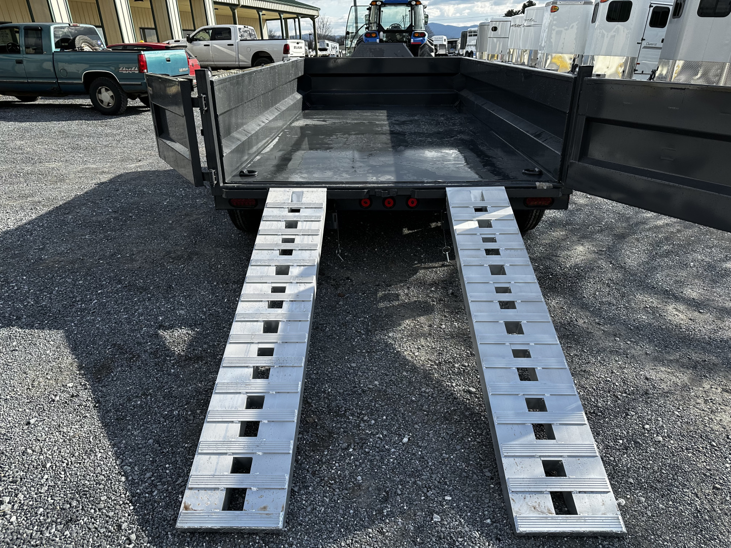 New 2026 Iron Bull 14' Dump Trailer