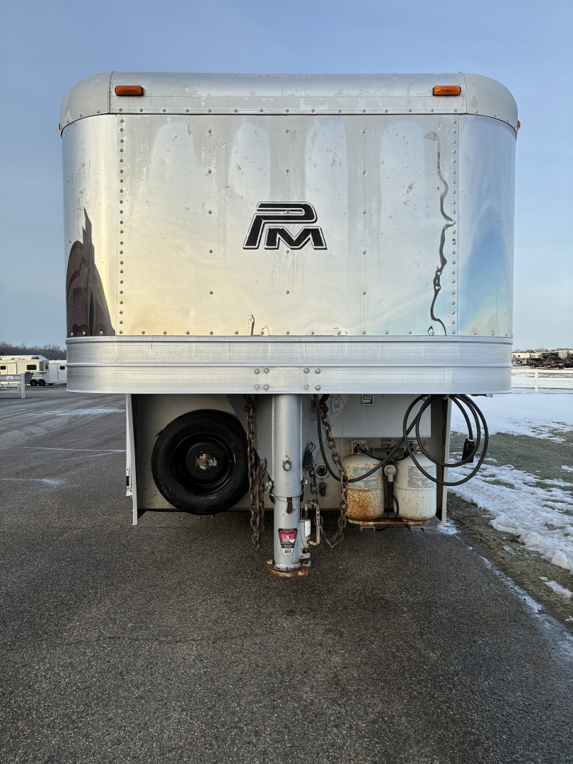 Used 2009 Platinum 3 Horse 10' Living Quarters Horse Trailer