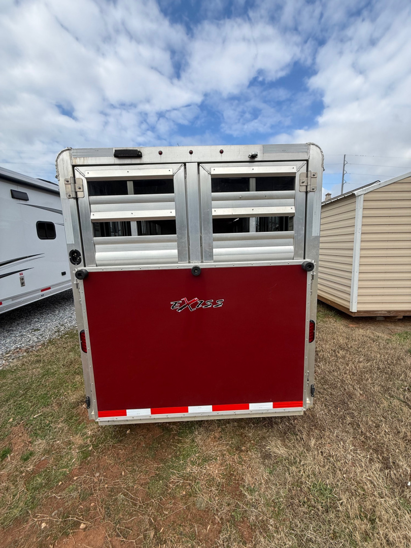 Consignment 2023 Exiss Trailers Exhibitor Mini Combo 615W BP Windows Horse Trailer