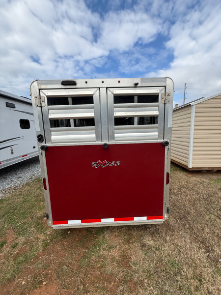 Consignment 2023 Exiss Trailers Exhibitor Mini Combo 615W BP Windows Horse Trailer