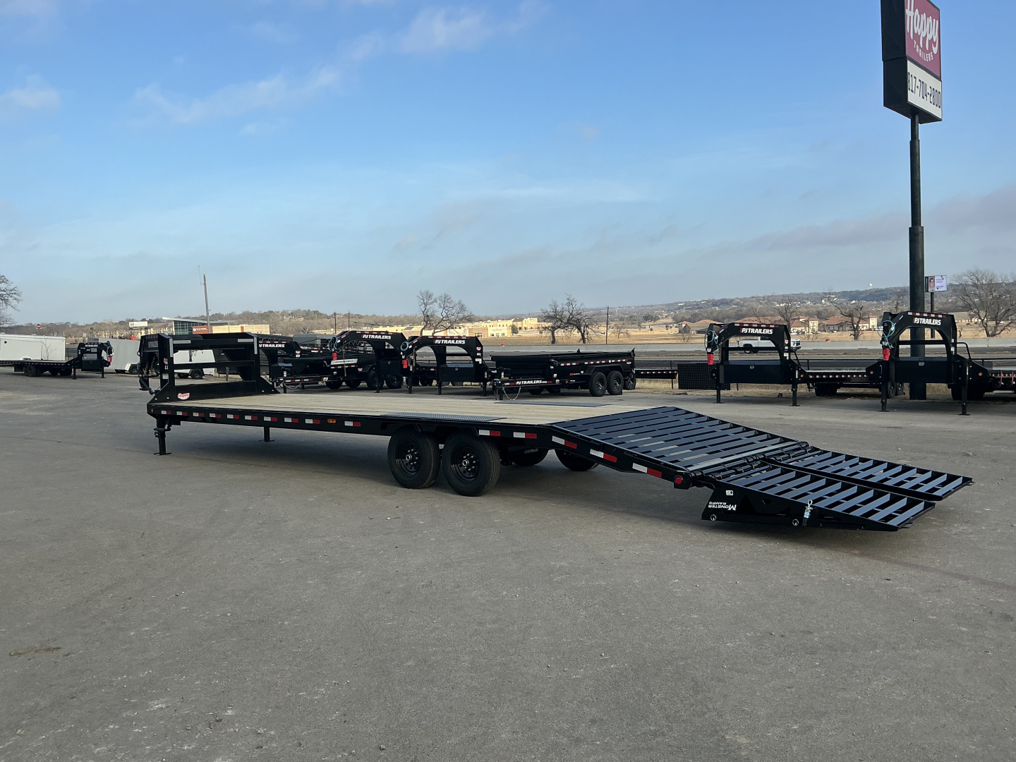 New 2026 PJ 102”x32’ Quest Gooseneck Flatbed w/ Singles – LQ