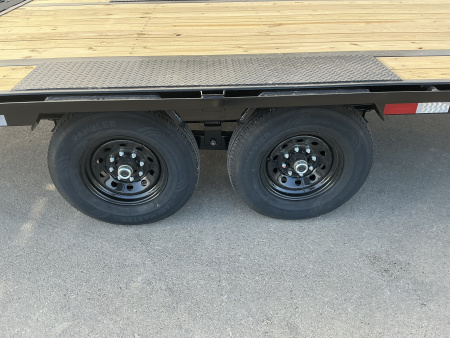 New 2026 PJ 102”x32’ Quest Gooseneck Flatbed w/ Singles – LQ