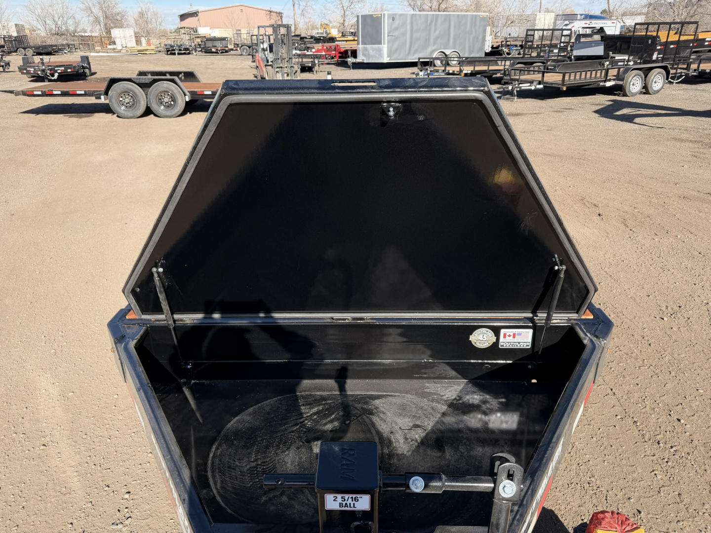 New 2026 Southland Trailers 7-HD20 Tilt Deck Equipment Hauler 16K GVWR(weight)