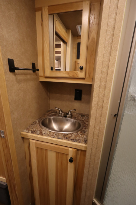 Used 2023 Lakota 2 Place LQ W/Slide-out Horse Trailer