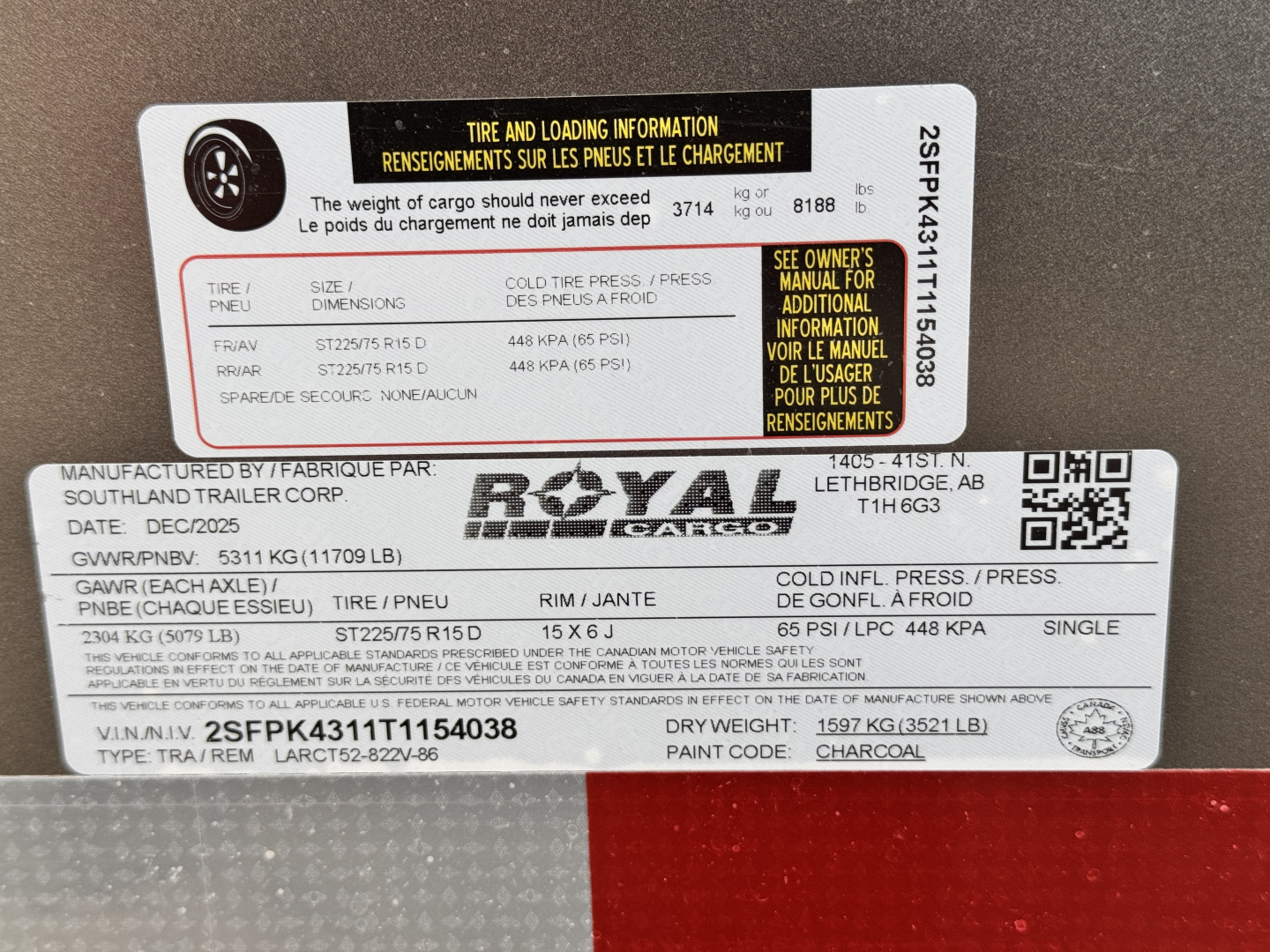 New 2026 Royal 8-20-1.5V Enclosed Car Hauler