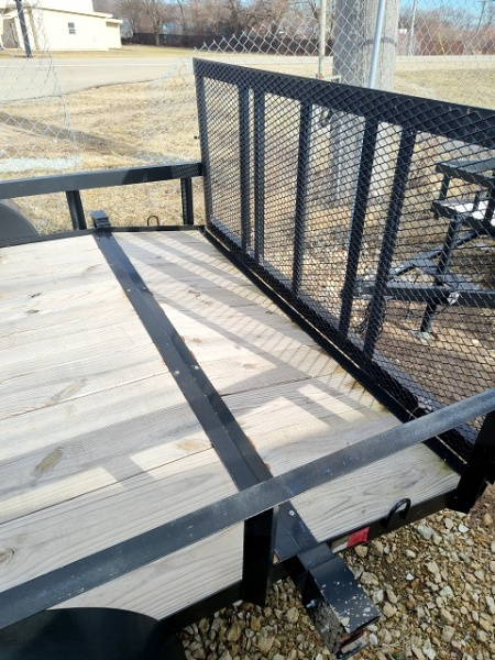 New 2023 L&O Manufacturing 61010U Utility Trailer