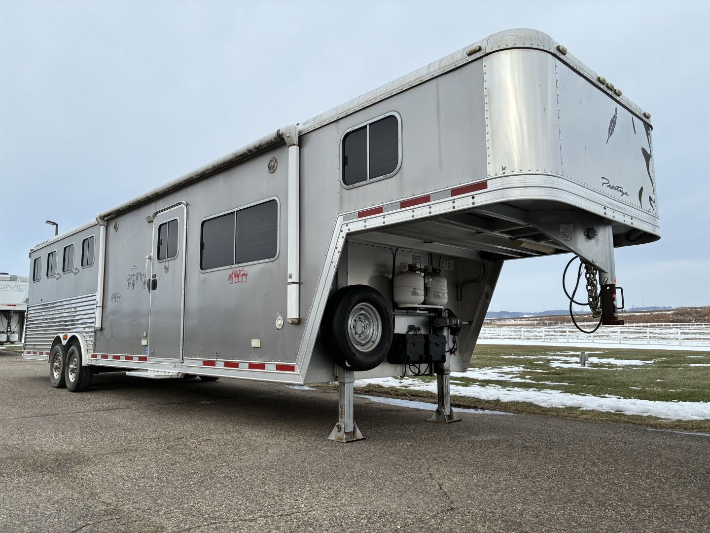 Used 2007 Featherlite 4 Horse 12' Living Quarters Horse Trailer