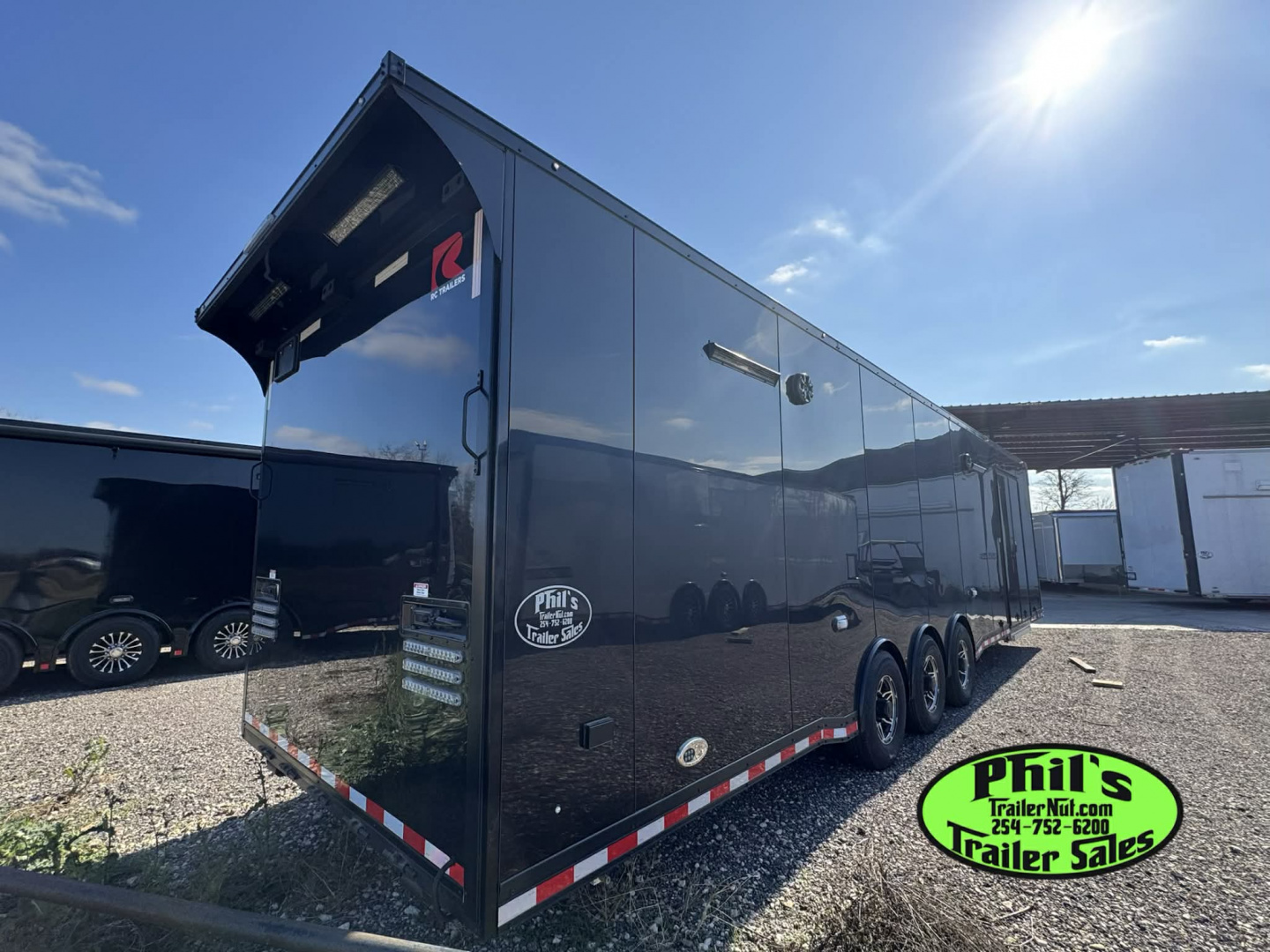 New 2025 RC Trailers 8.5X34 RACE TRAILER Car / Racing Trailer BLACKOUT PACKAGE ENCLOSED CAR HAULER RACE TRAILER