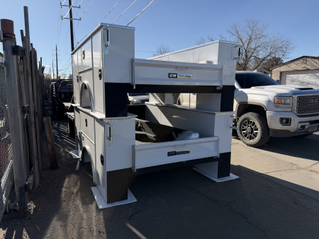 New 2026 CM Truck Beds CMG 98/78VVSSMLG2M