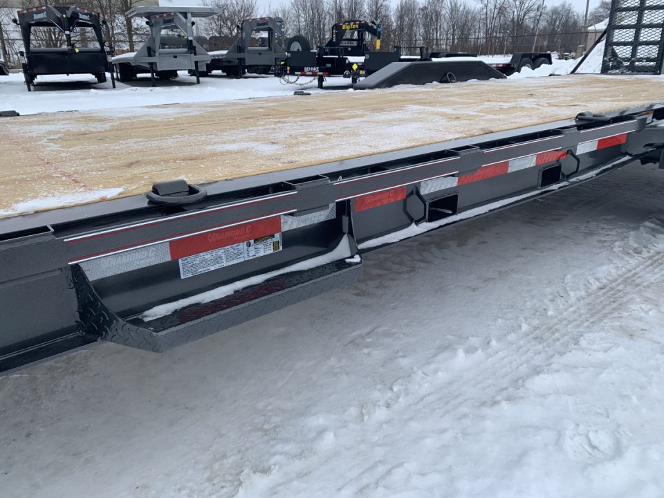 New 2026 Diamond C Trailers LPX210L22X82 (82" X 22') 20K (Pacesetter Ed.) Equipment Trailer