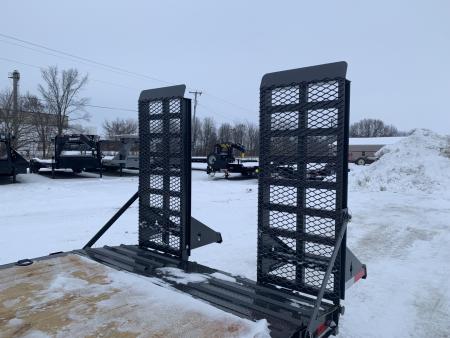 New 2026 Diamond C Trailers LPX210L22X82 (82" X 22') 20K (Pacesetter Ed.) Equipment Trailer