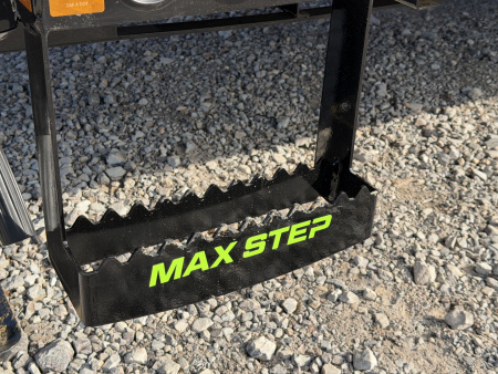 New 2026 Load Trail 102X32 GP TRIPLE 10K AXLES W/ MAX RAMPS 10 PLY TIRES Flatbed Trailer