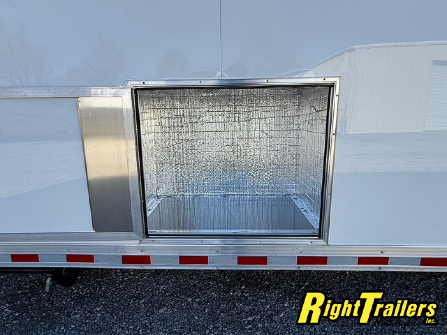 New 2025 8.5X48 RC GOOSENECK RACE TRAILER- DEMO Unit