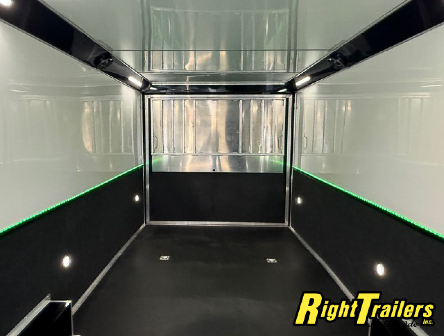 New 2025 8.5X48 RC GOOSENECK RACE TRAILER- DEMO Unit