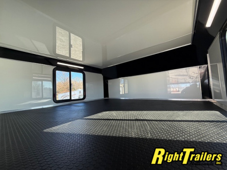 New 2025 8.5X48 RC GOOSENECK RACE TRAILER- DEMO Unit