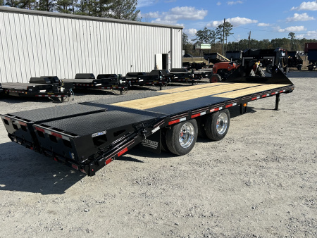 New 2026 Diamond C FMAX212 GOOSENECK TRAILER 20+5 MAX RAMPS 17.5 ALUMINUM OUTER RIMS 18 PLY TIRES