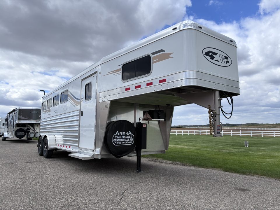 New 2027 4-Star Trailers 4 Horse Gooseneck Horse Trailer