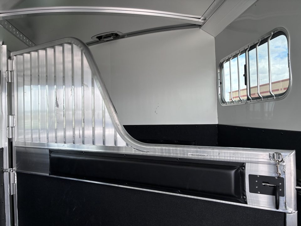 New 2027 4-Star Trailers 4 Horse Gooseneck Horse Trailer