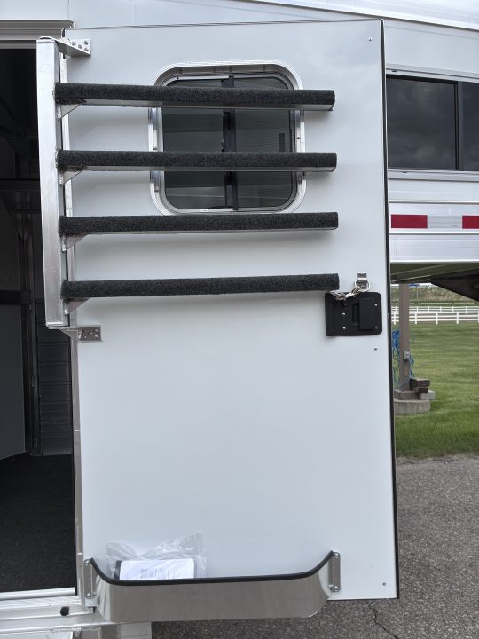 New 2027 4-Star Trailers 4 Horse Gooseneck Horse Trailer
