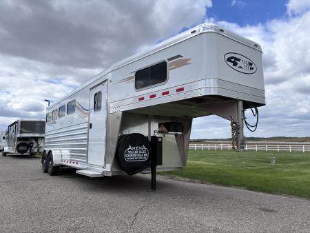 New 2027 4-Star Trailers 4 Horse Gooseneck Horse Trailer