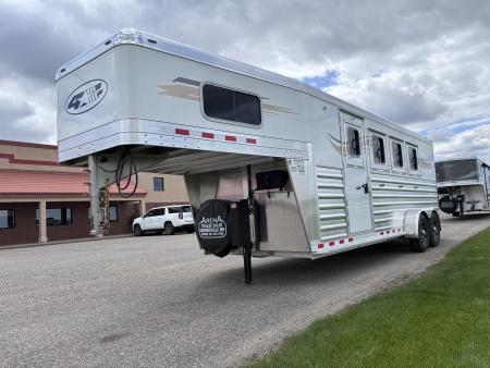 New 2027 4-Star Trailers 4 Horse Gooseneck Horse Trailer