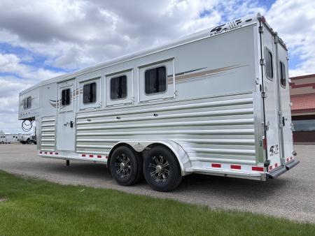 New 2027 4-Star Trailers 4 Horse Gooseneck Horse Trailer