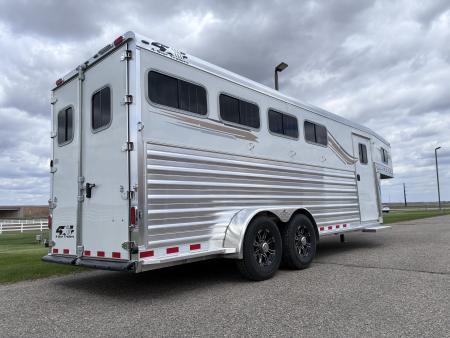 New 2027 4-Star Trailers 4 Horse Gooseneck Horse Trailer