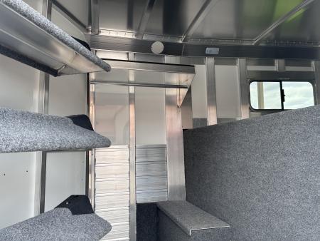 New 2027 4-Star Trailers 4 Horse Gooseneck Horse Trailer