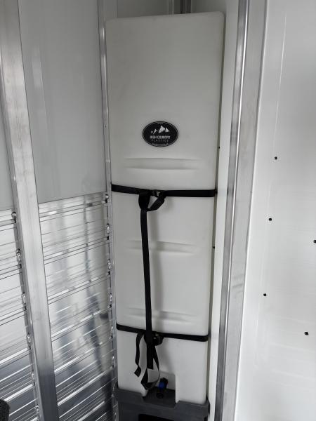 New 2027 4-Star Trailers 4 Horse Gooseneck Horse Trailer