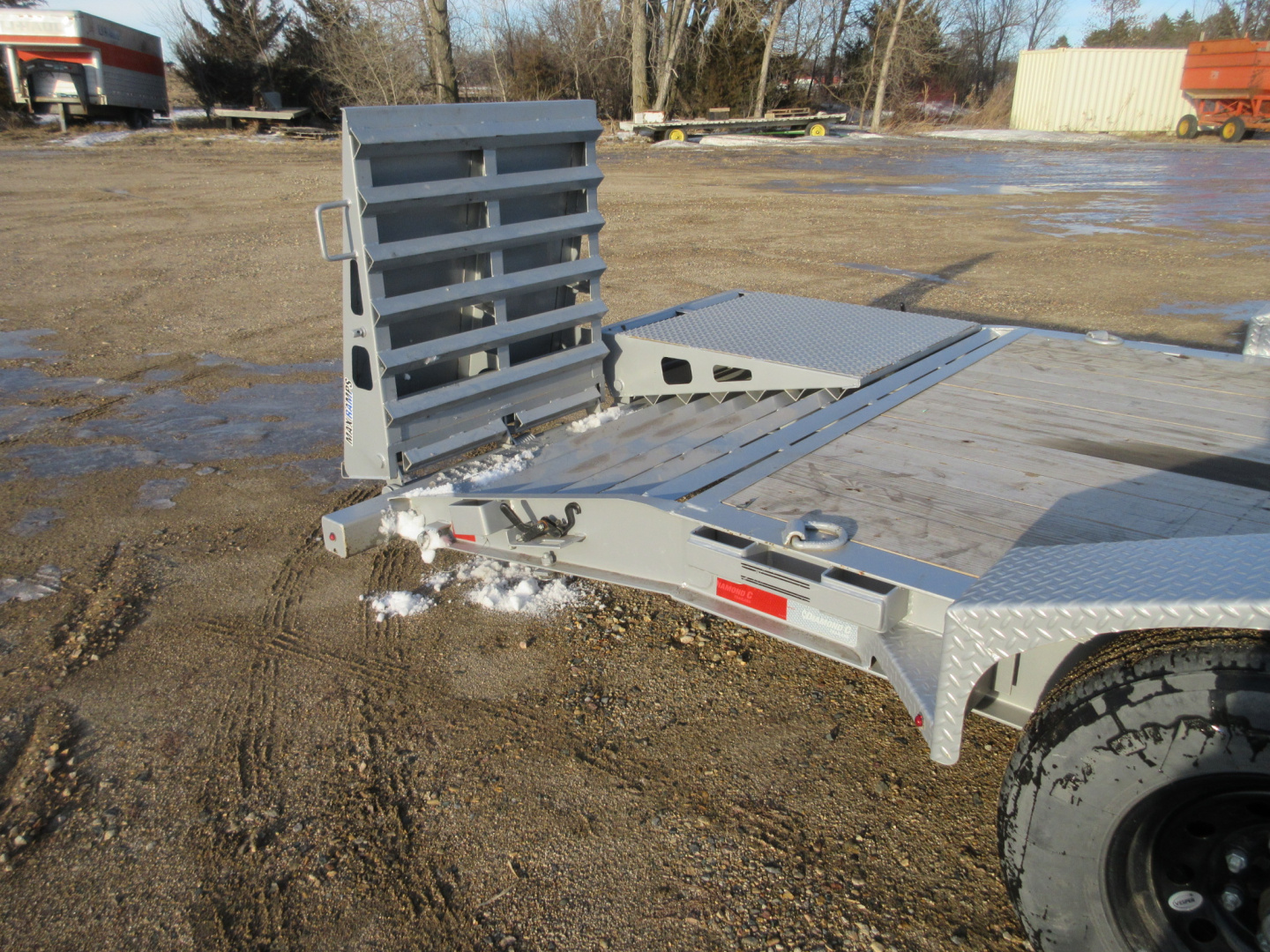 Used 2023 Diamond C Trailers LPX 22' W/Max Ramps Equipment Trailer