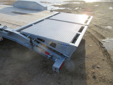 Used 2023 Diamond C Trailers LPX 22' W/Max Ramps Equipment Trailer