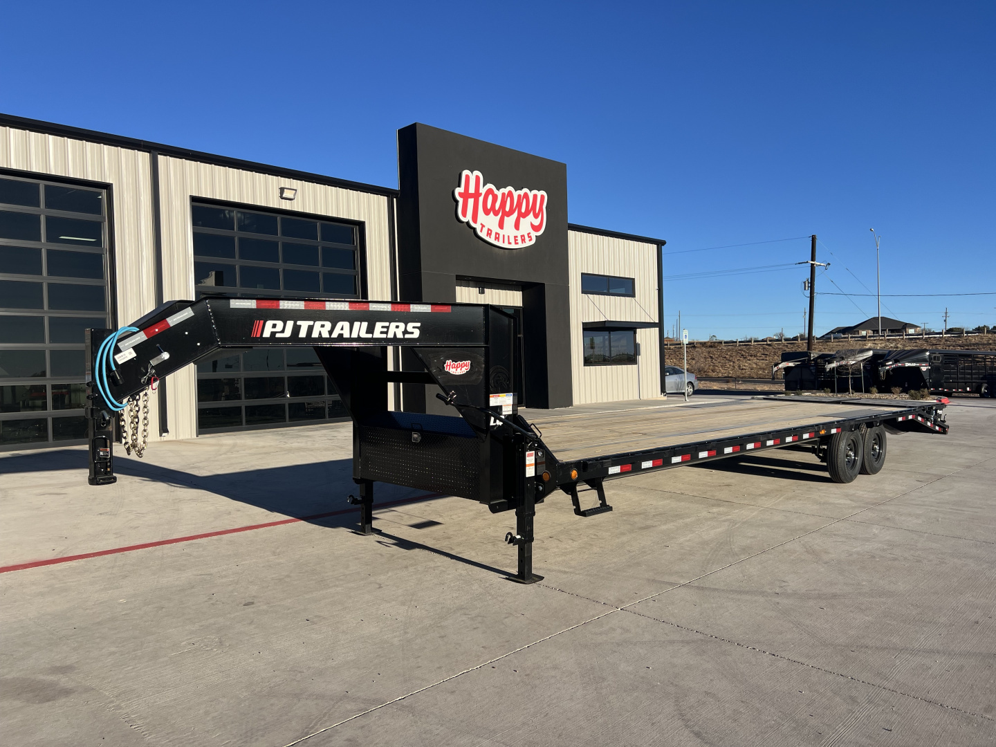 New 2026 PJ 102”x32’ Quest Gooseneck Flatbed w/ Singles – LQ