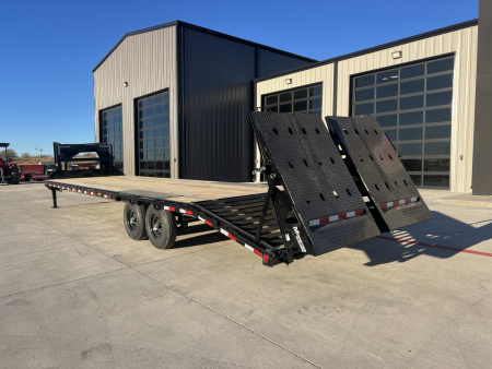 New 2026 PJ 102”x32’ Quest Gooseneck Flatbed w/ Singles – LQ