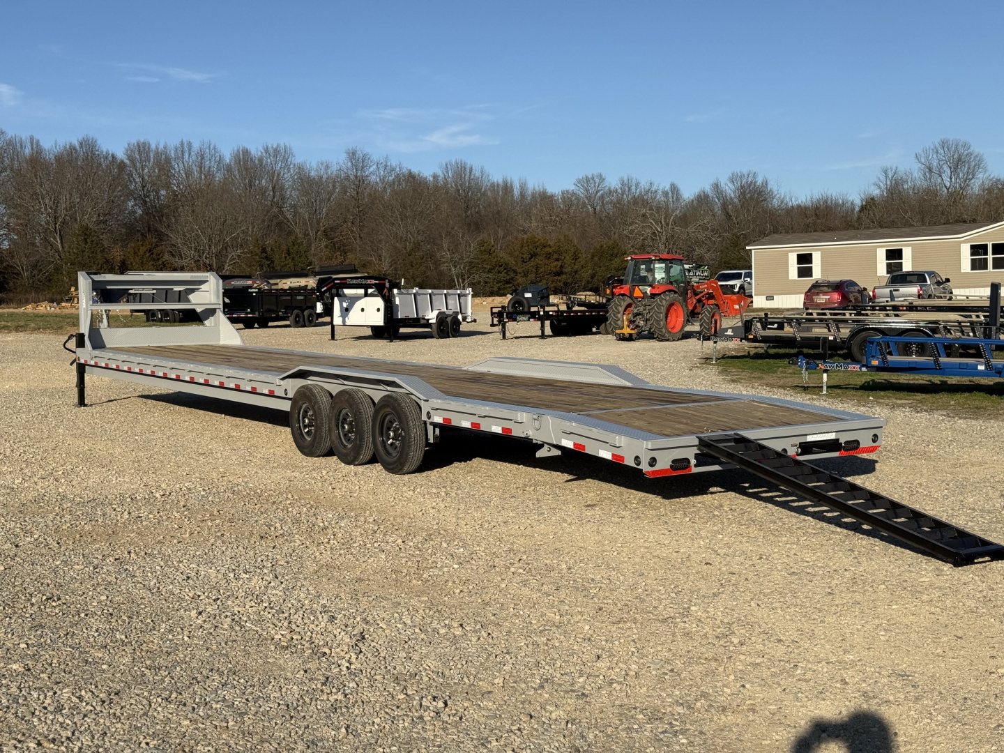 New 2026 Load Trail GC 102X44 GOOSENECK 21K GVWR Car Hauler