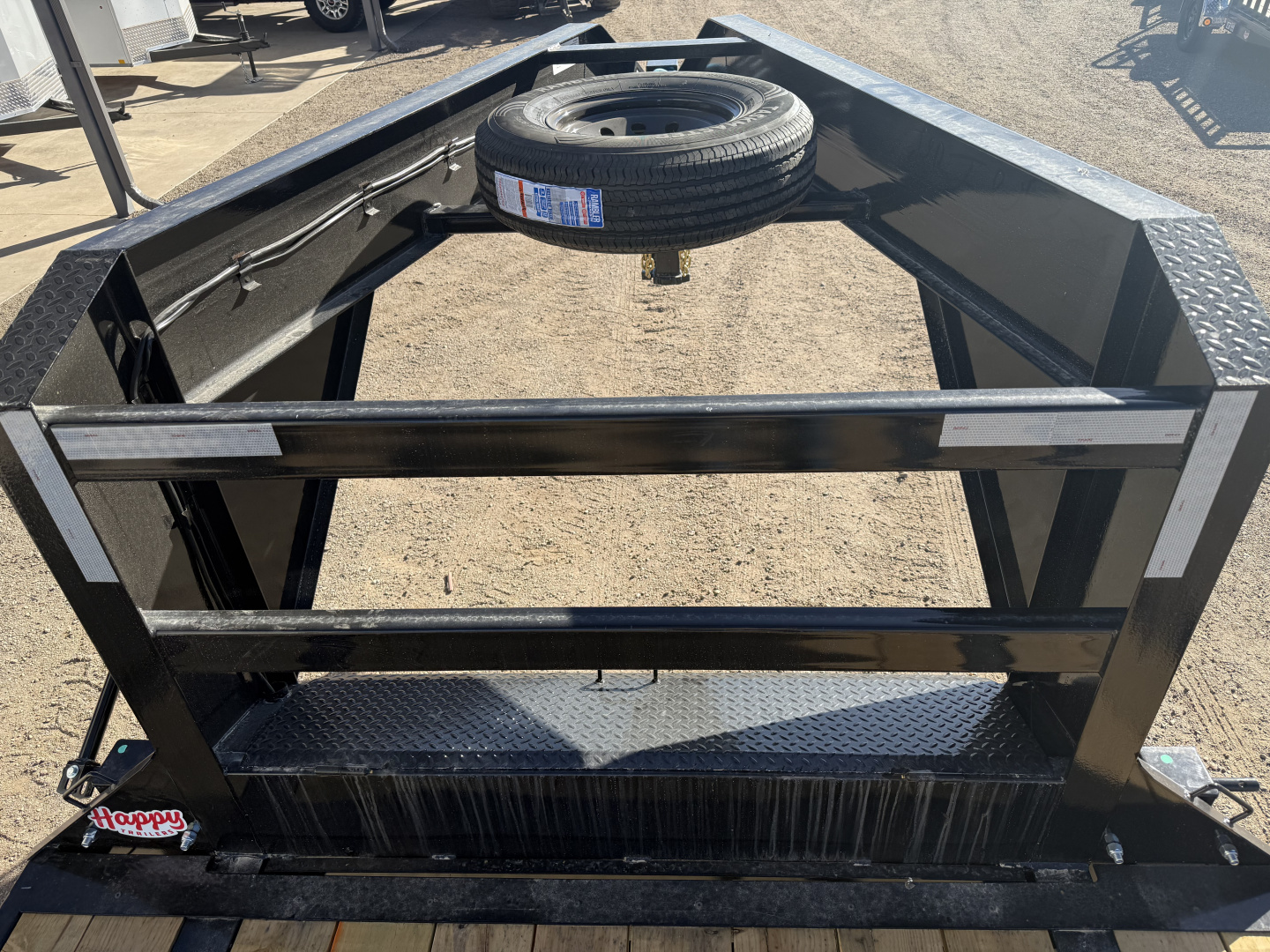 New 2026 PJ 102”x25’ Quest Gooseneck Flatbed w/ Singles – LQ