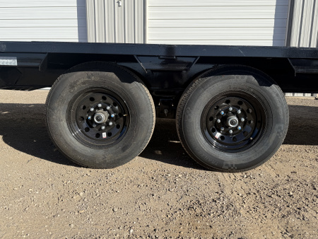 New 2026 PJ 102”x25’ Quest Gooseneck Flatbed w/ Singles – LQ